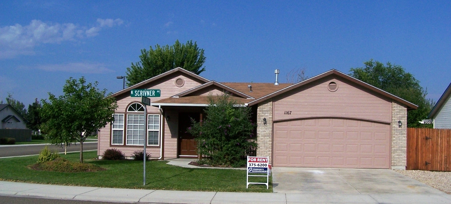 Meridian House: 1167 N Scrivner