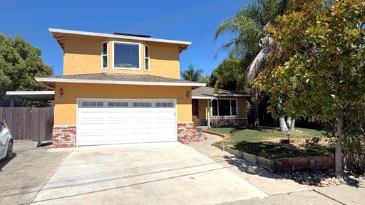 Beautiful Updated 4-Bedroom Martinez Home with Hardwood Floors, Backyard & Gardener Included