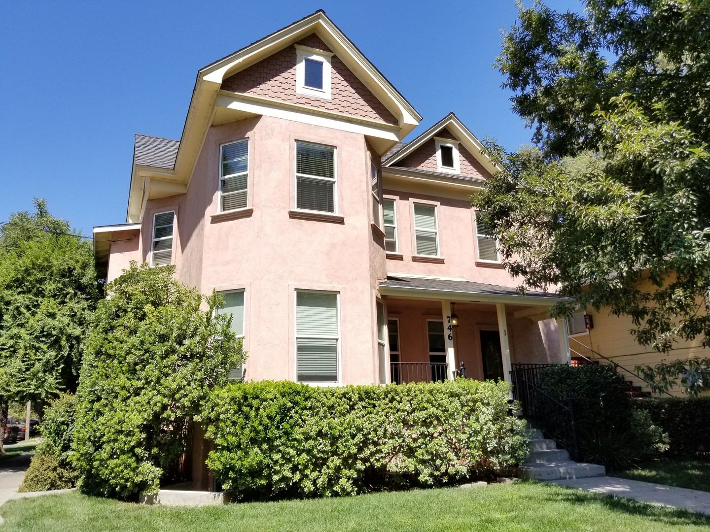 Chico Apartment: 746 W 3rd St