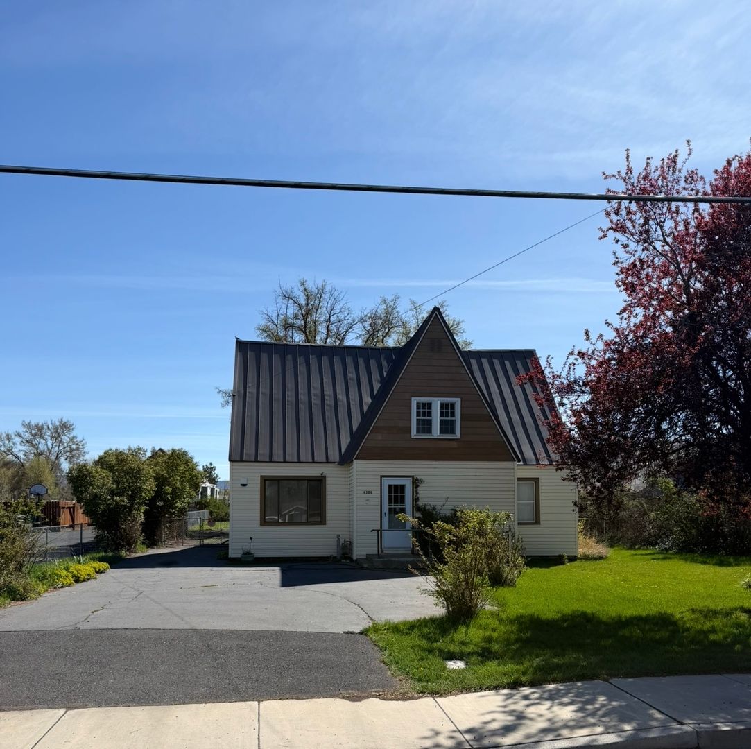 KLamath Falls House: 4305 Altamont St.