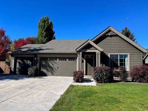 3 Bedroom, 2 Bathroom Home - Located in Pheasant Run! – photo 1