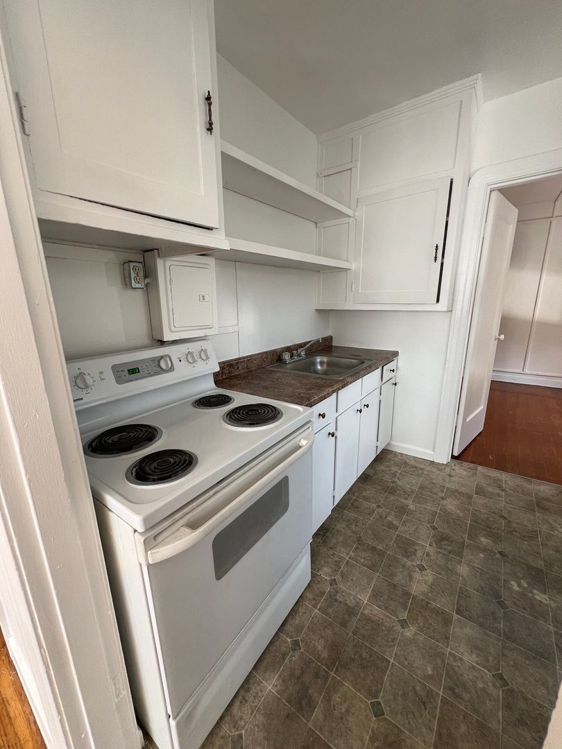 1120 Pine St., 203, White Pine Apartments, Klamath Falls, OR 97601