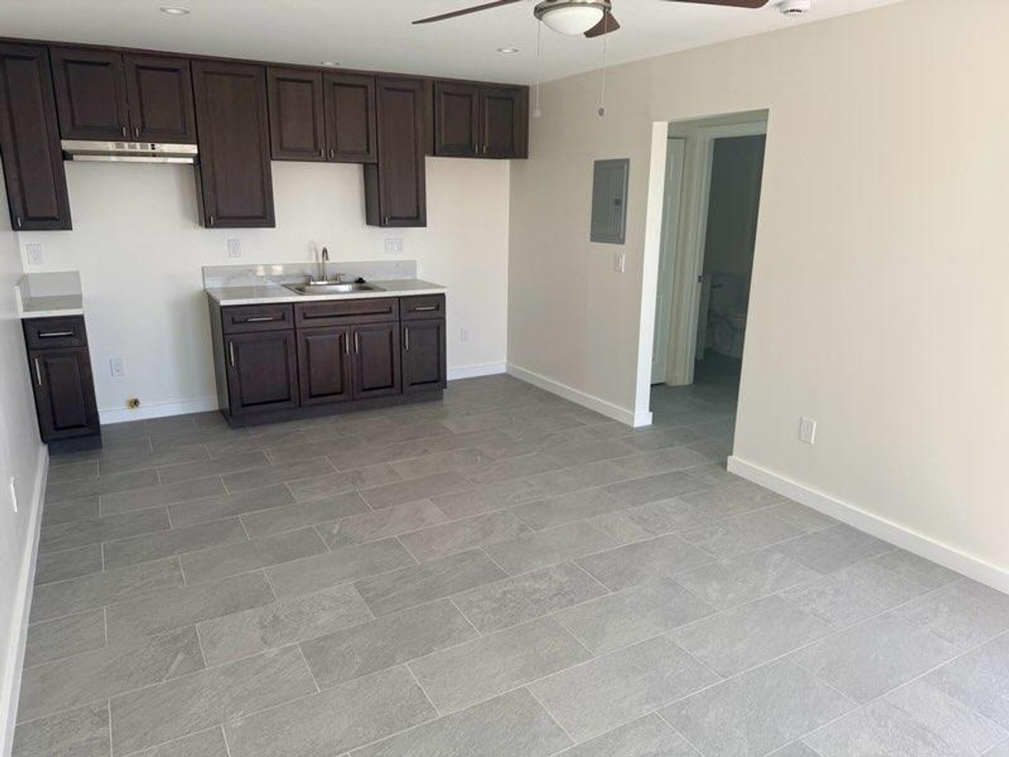 Desert Hot Springs Apartment: 66785 8th Street