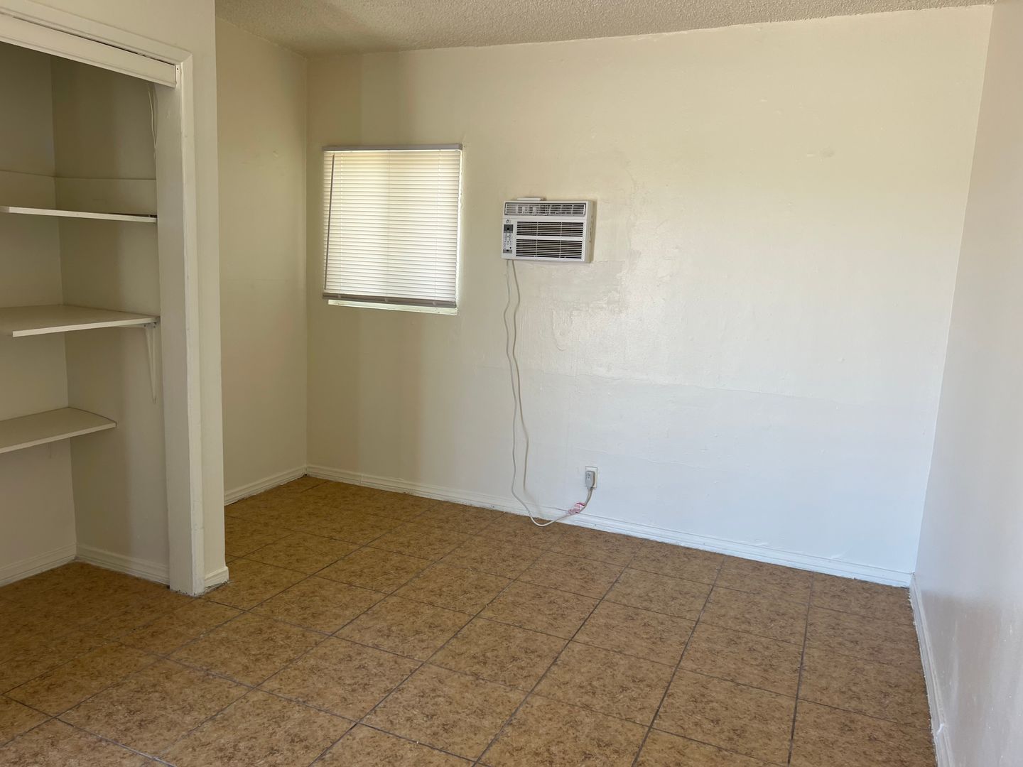Desert Hot Springs Apartment: 66445 2nd Street