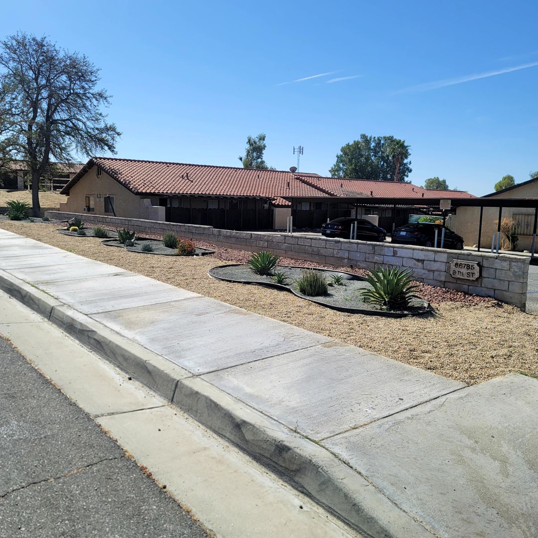 Desert Hot Springs Apartment: 66785 8th Street
