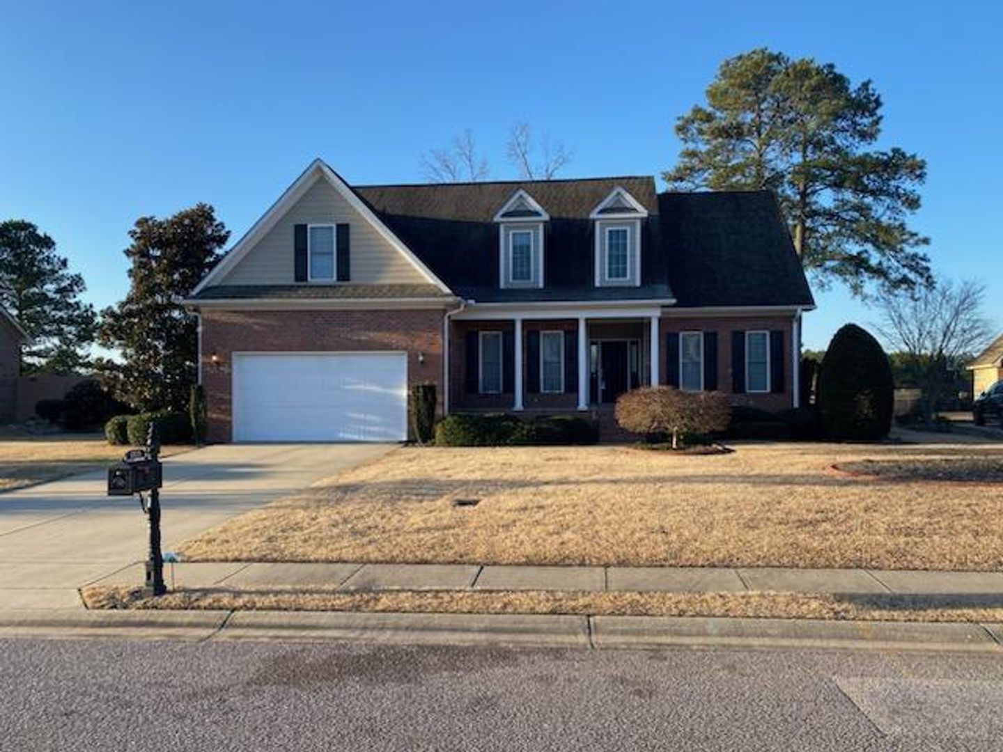 FAYETTEVILLE House: 2825 MEADOWMONT LANE