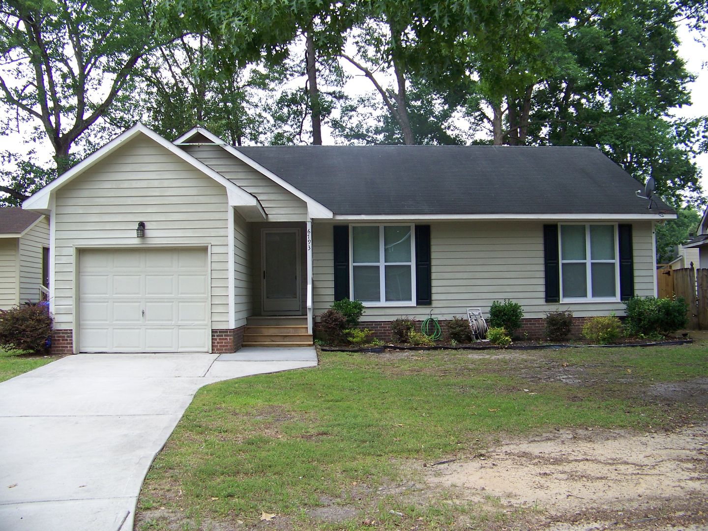 FAYETTEVILLE House: 6793 CANDLEWOOD DR
