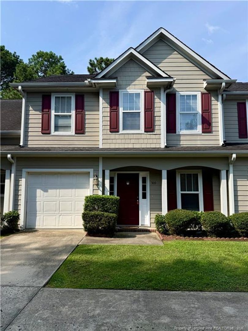 FAYETTEVILLE House: 309 BULLA PLACE