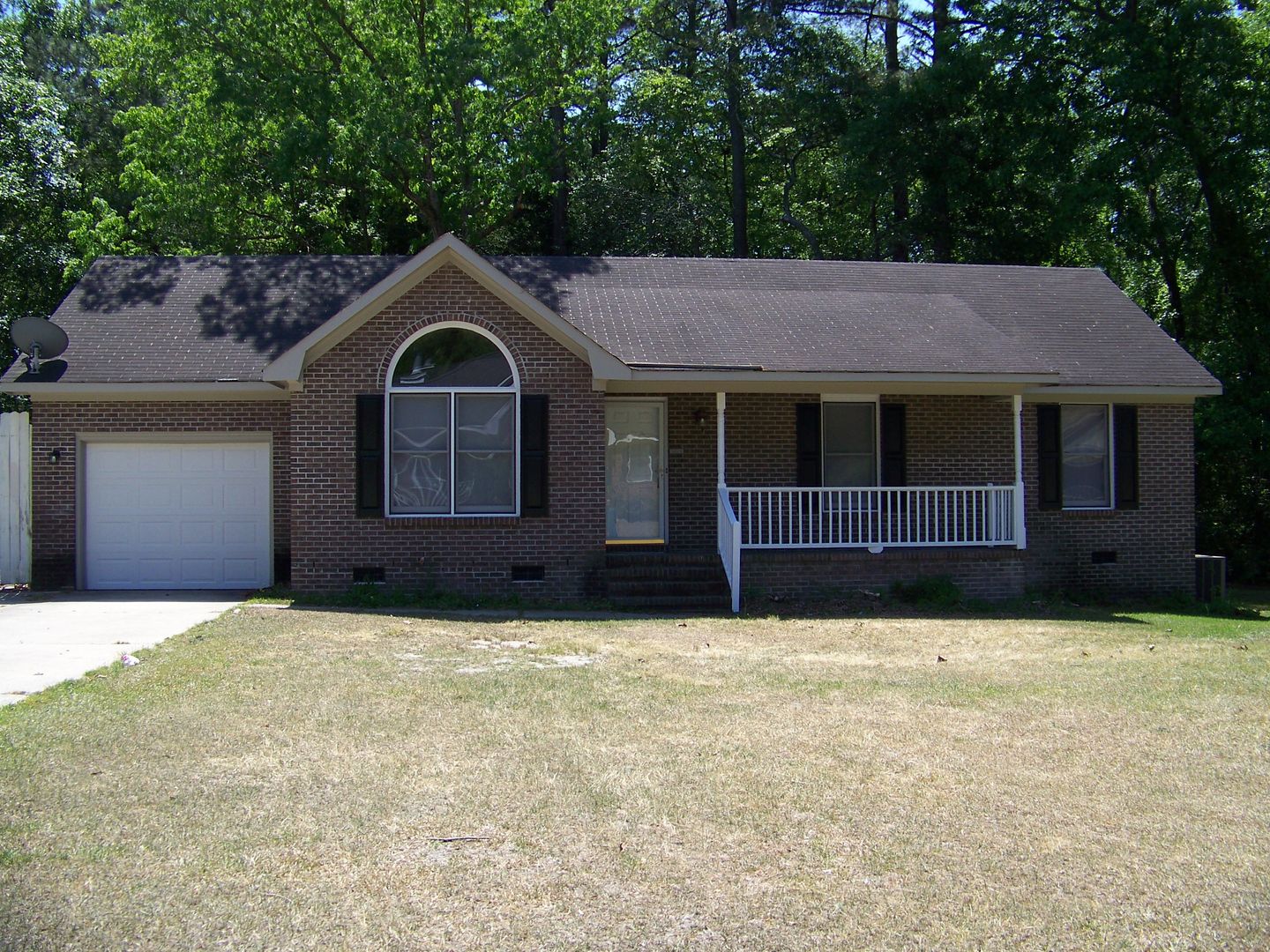 FAYETTEVILLE House: 1981 WHEELING STREET