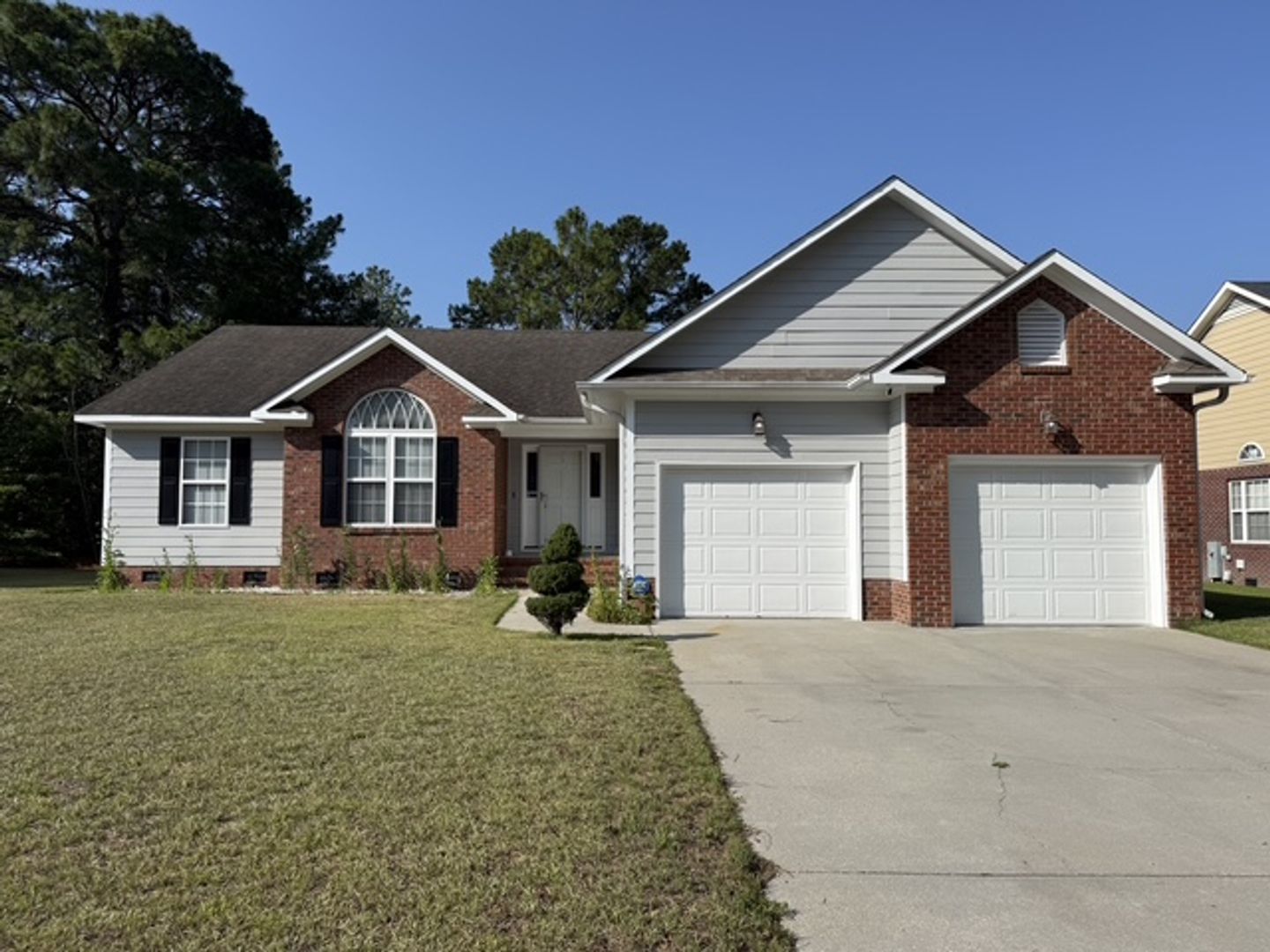 FAYETTEVILLE House: 6808 JACOBS CREEK CIRCLE