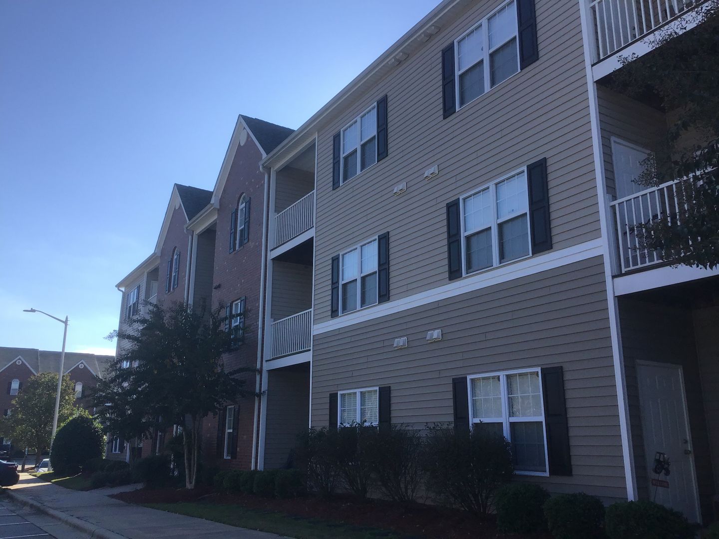 FAYETTEVILLE House: 616-302  MARSHTREE LANE