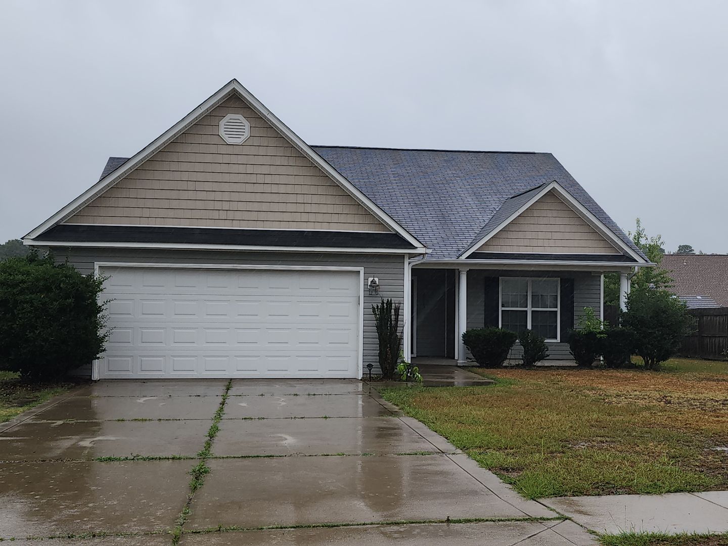 HOPE MILLS House: 2513 HUNTING BOW DRIVE