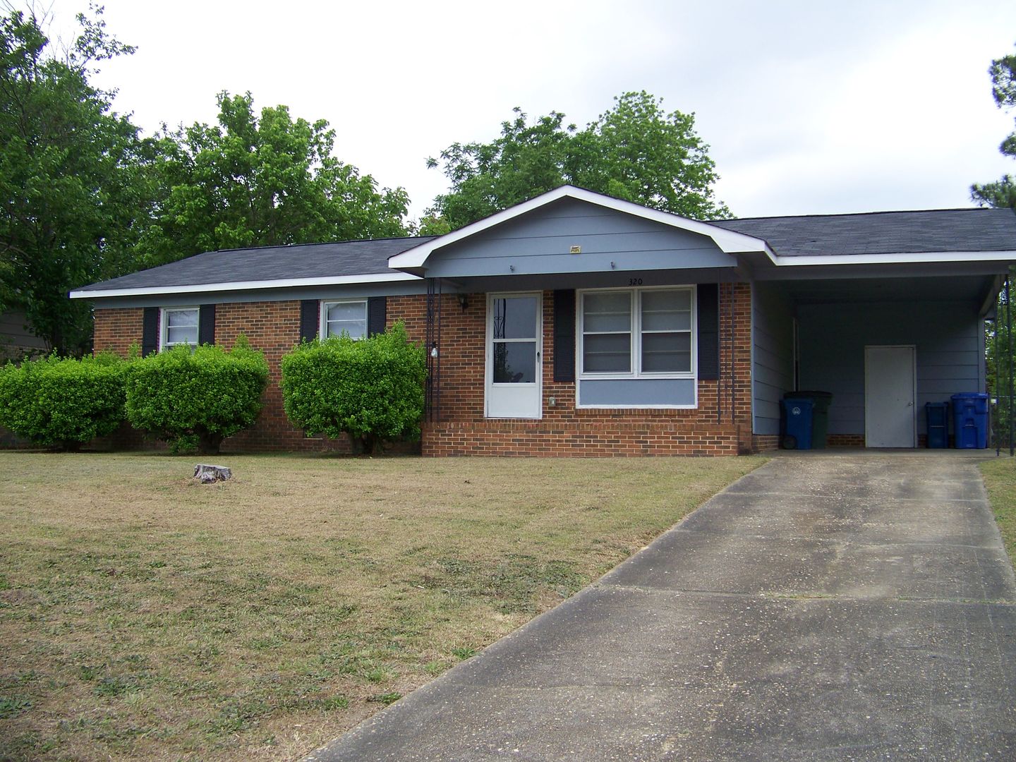 FAYETTEVILLE House: 320 BANDERA CT.
