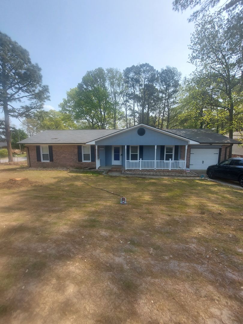 FAYETTEVILLE House: 1644 SWEETGUM CIRCLE