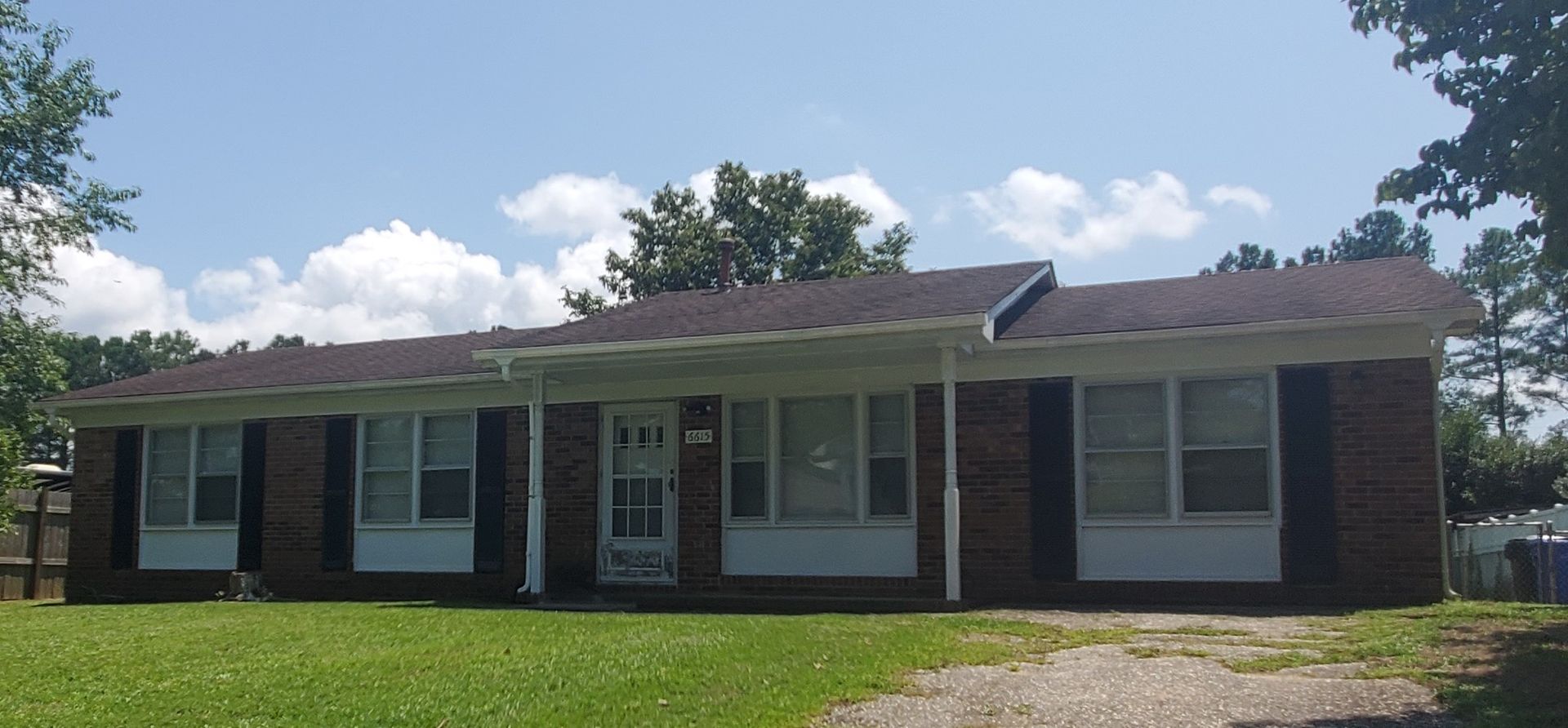 Fayetteville House: 6615 Keeler Drive