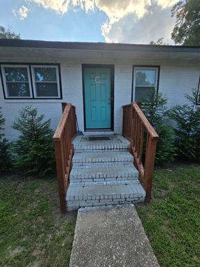 1300-C Turnpike - Savoy Heights – photo 1