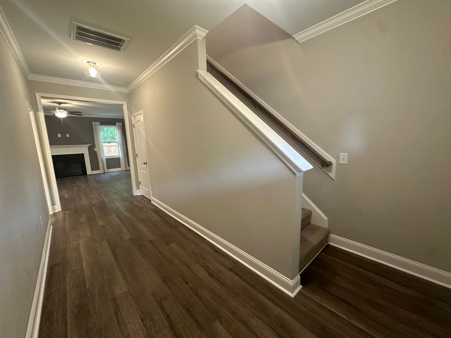 809 Shadowlawn Dr , Fayetteville, NC 28303