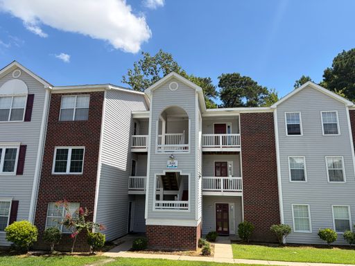 341-5 Waterdown ~ The Crossings @ Morganton ~ 2 WEEKS FREE – photo 1