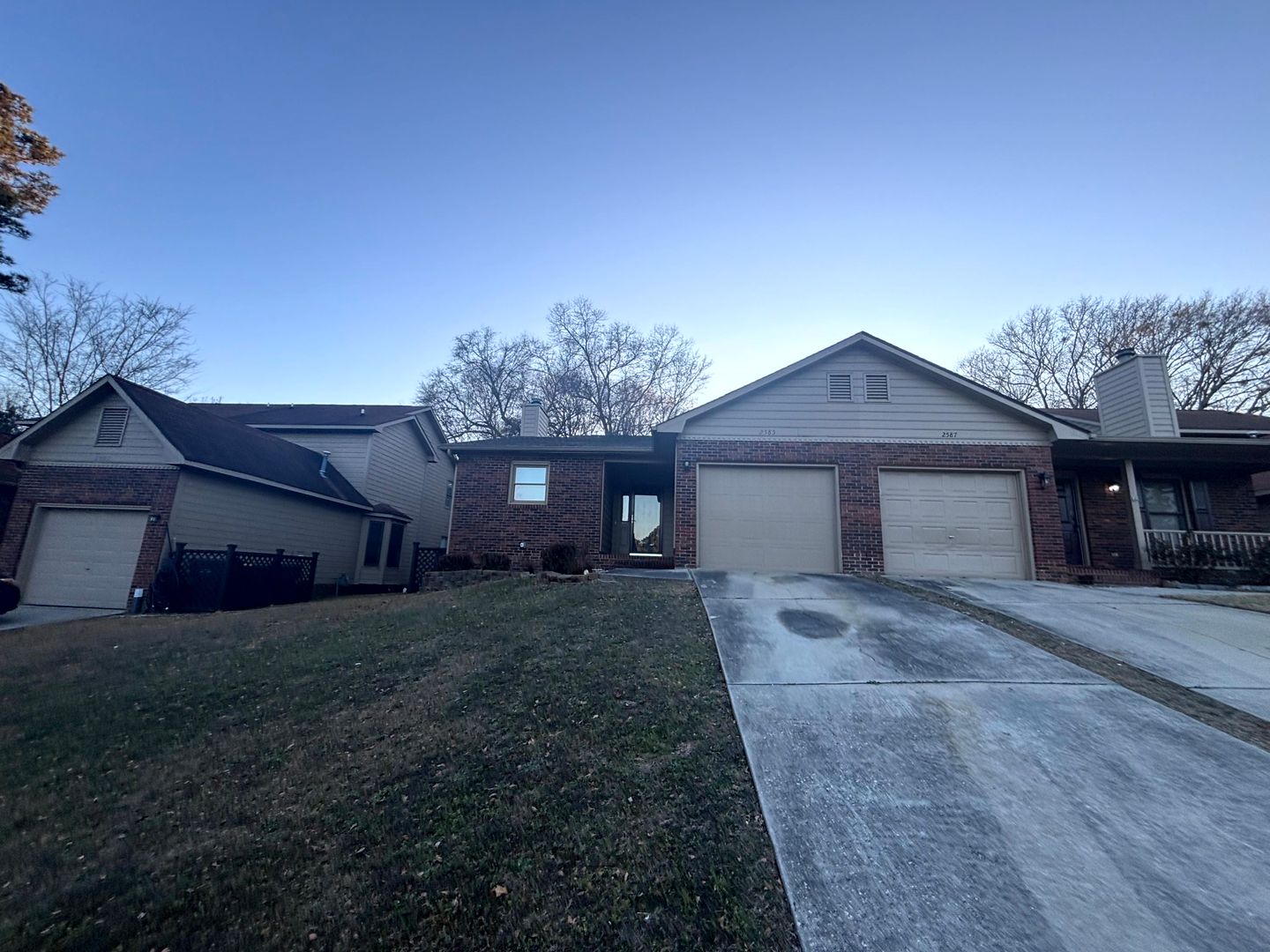 Fayetteville House: 2585 Gotts Ln.