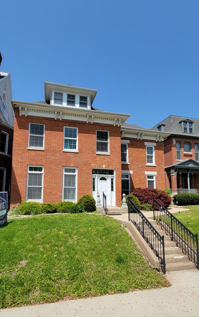 Quincy Apartment: 1219 Maine St.