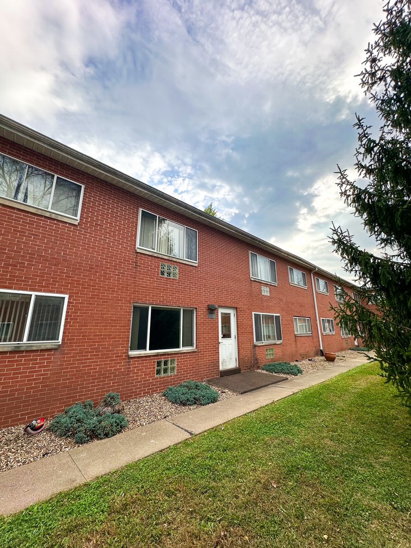 Four Court Apartments