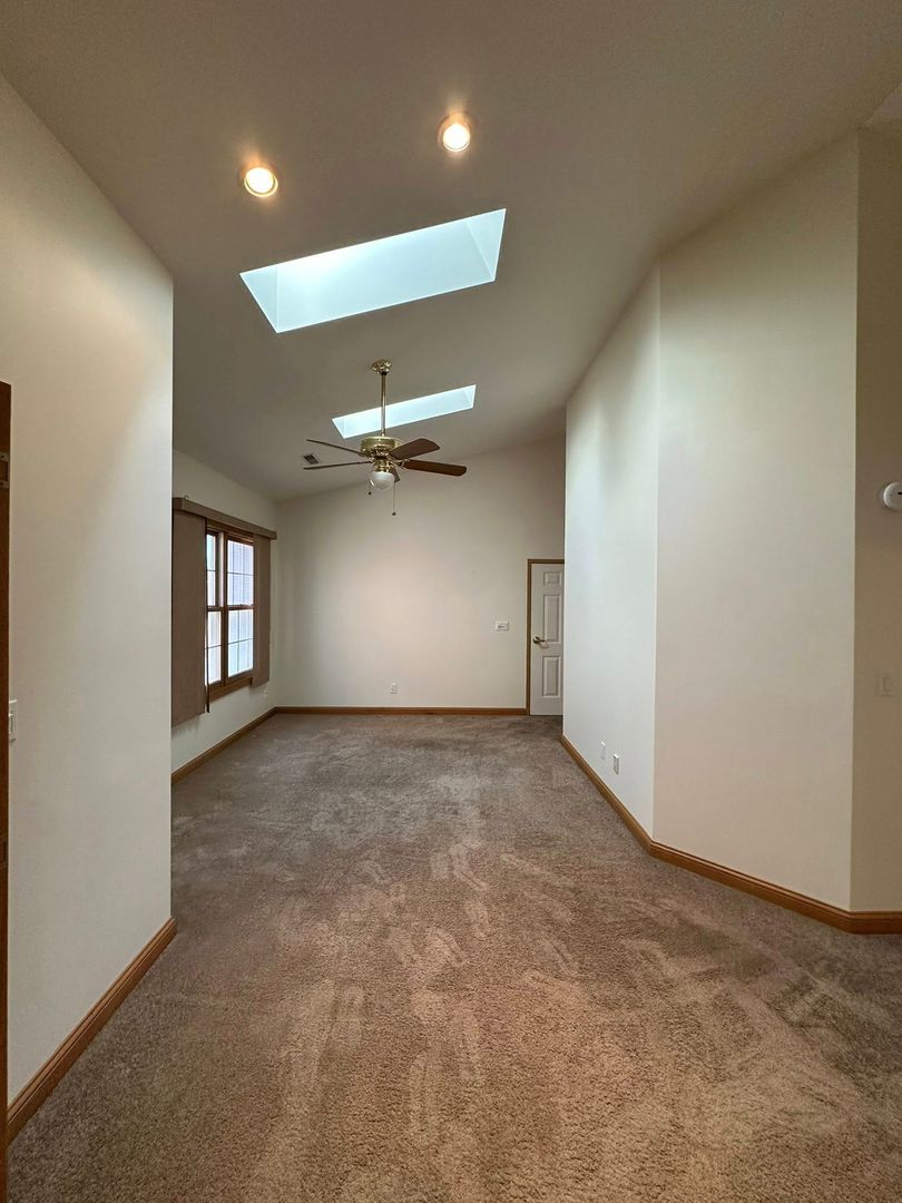 Quincy Apartment: 1219 Maine St.