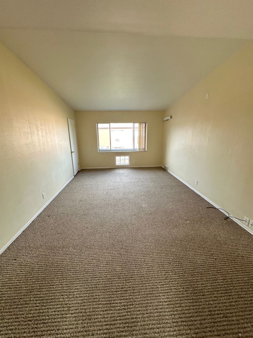 Quincy Apartment: 2900 State Street