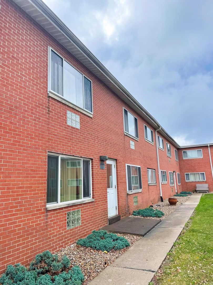 Quincy Apartment: 2900 State Street