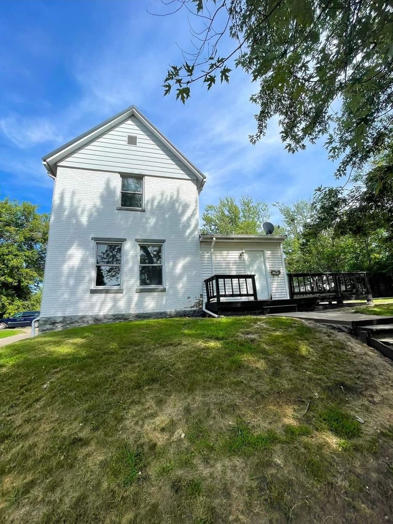 Quincy House: 1122 N 11th St