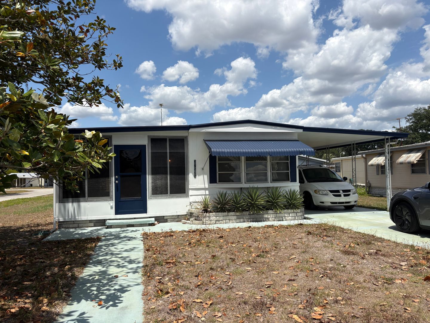 Zephyrhills House: 37925 Date Palm Dr