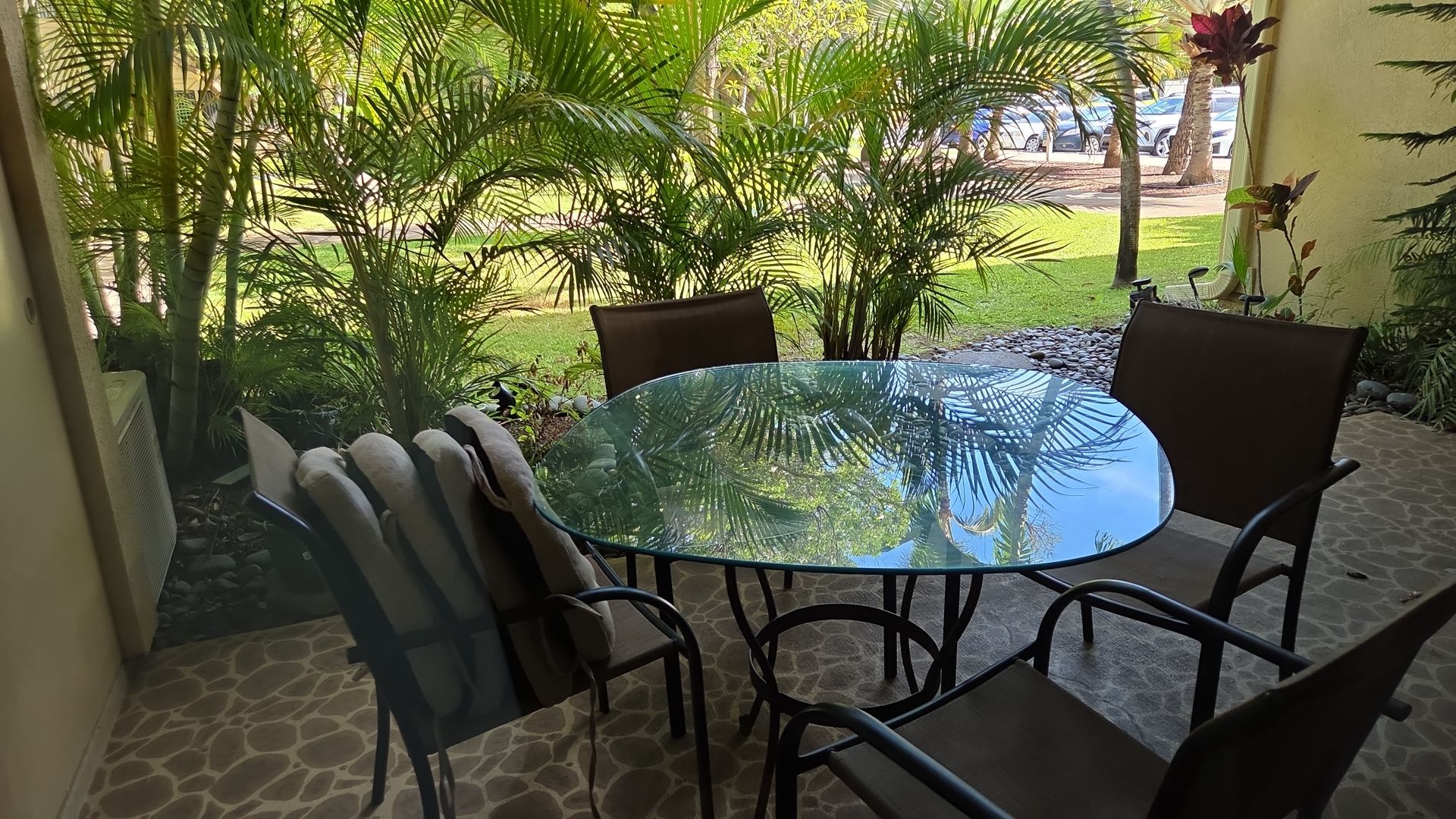 MAUI4858 5 of 8