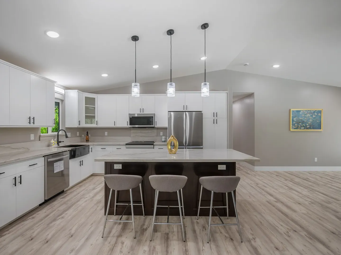 Keeau House: 15-2047 9th Ave