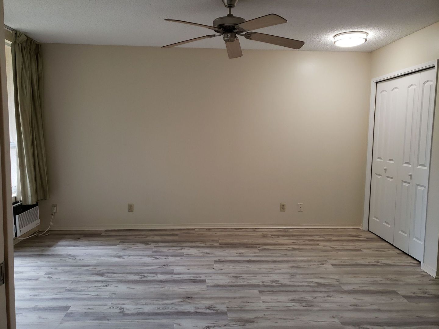 Kihei Condo: 2575 S Kihei Rd, H211