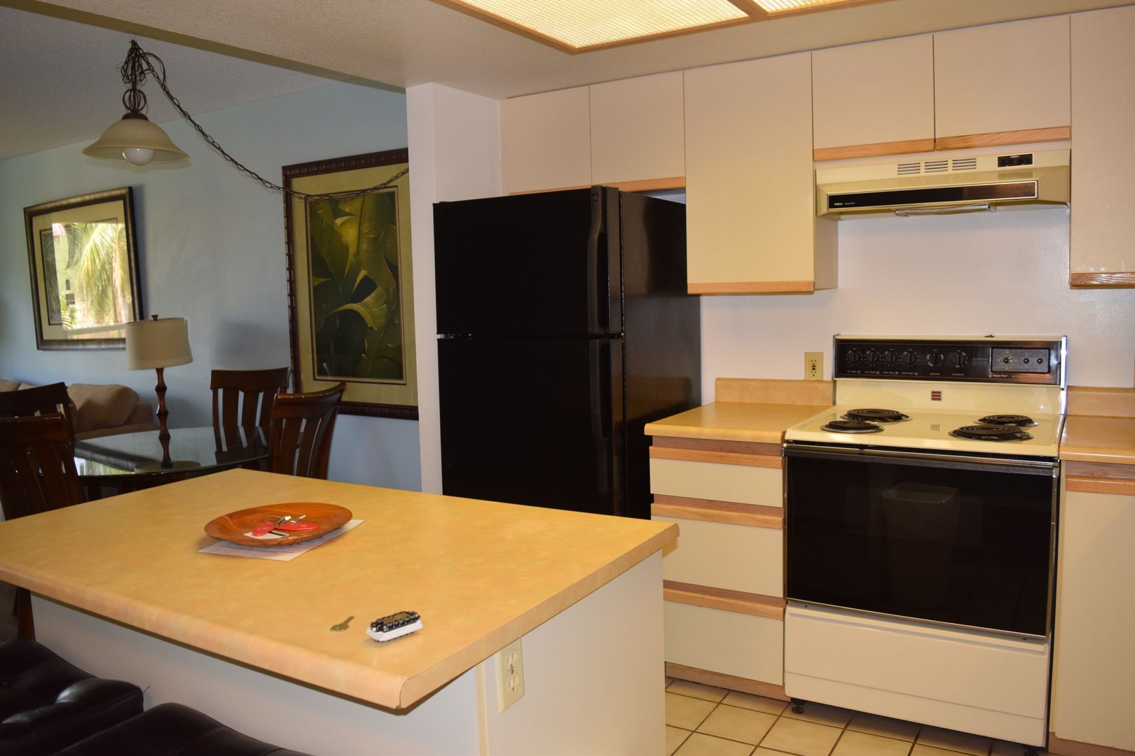 Kihei Condo: 2575 S Kihei Rd, H209