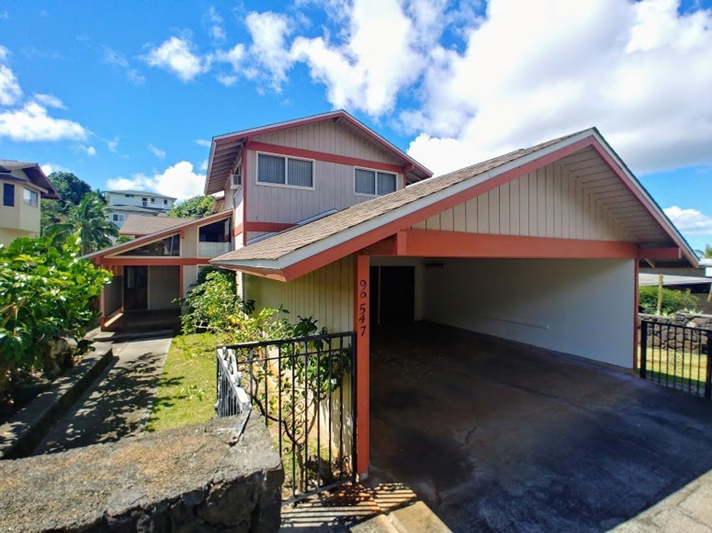 Aiea House: 99-547 Hoio St.