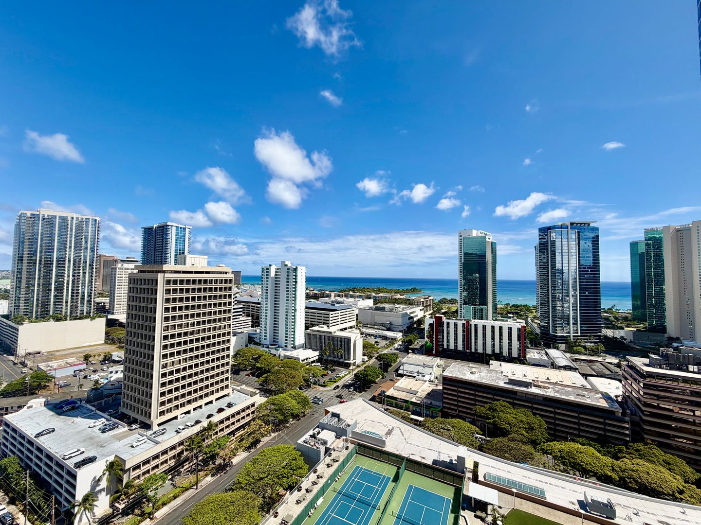 Honolulu Condo: 1296 Kapiolani Blvd. #II2907