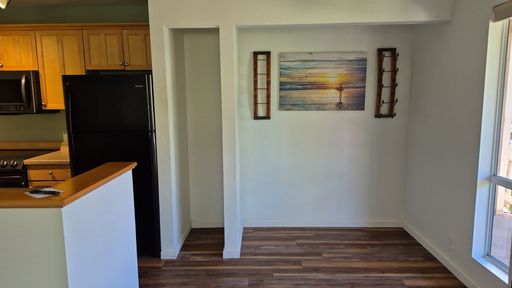 Avail. Now - Southpointe - 2 bed 1.5 bath partially furnished private upstairs unit with 2 parking stalls