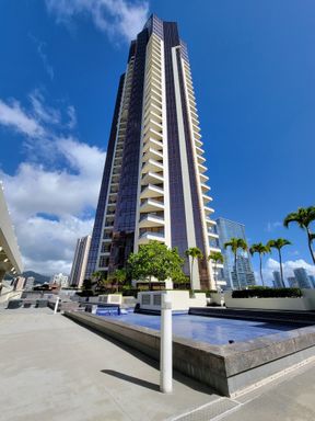 Enjoy spectacular ocean, mountain and city views from this bright 2 bedroom, 2 bath, high floor condo known as the Imperial Plaza in Kakaako. – photo 1