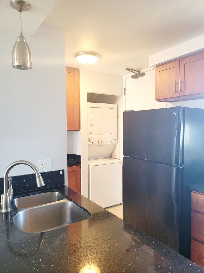 Aiea Condo: 98-099 Uao Pl., Apt.1602