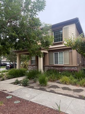 Beautiful 3 Bedrooms 2.5 Bath – photo 1