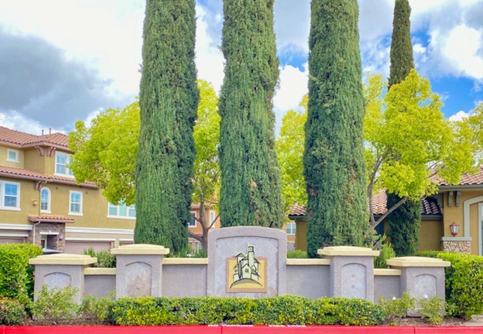 Santee Townhome: 130 Via Sovana