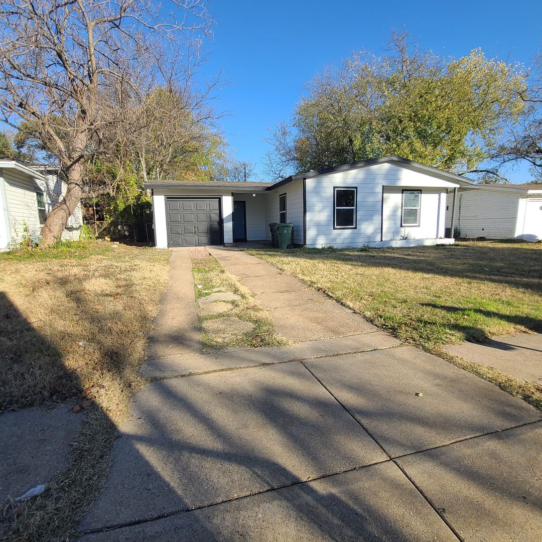 Arlington House: 2003 Ida St.