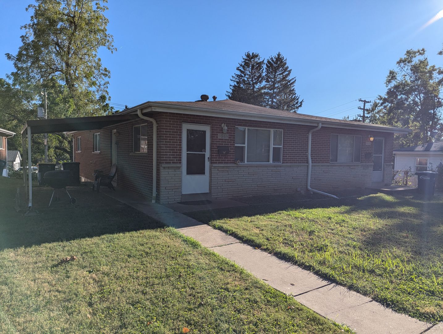 St. Ann Apartment: 9968 Sue Court