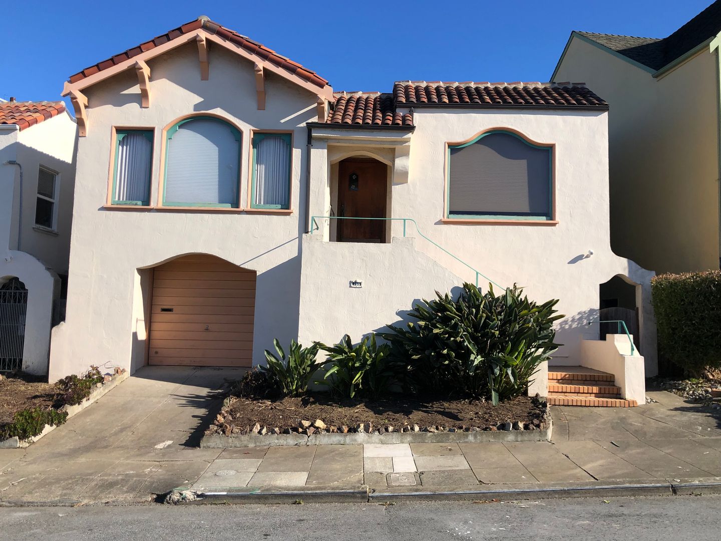 San Francisco House: 755 Darien Way