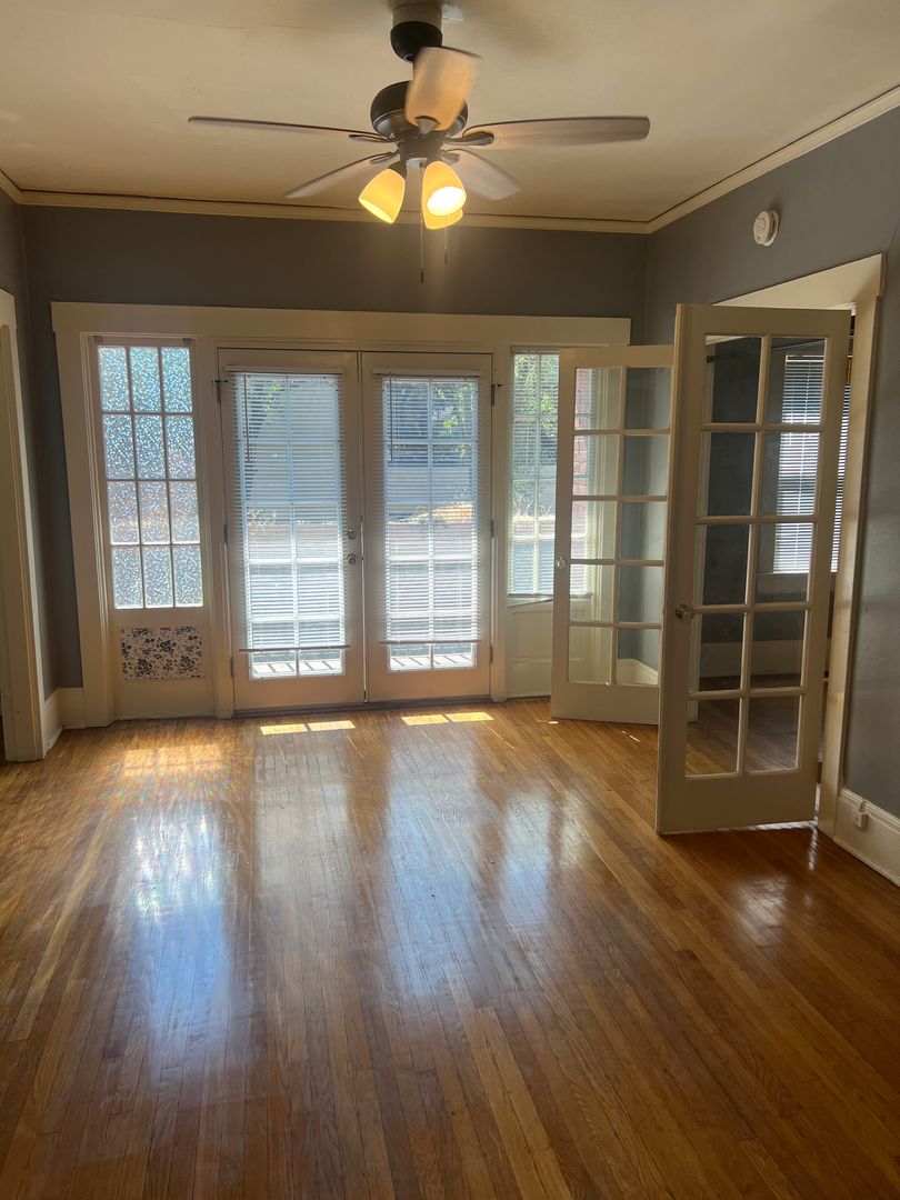 PORTLAND Apartment: 1204 NW 20TH AVE