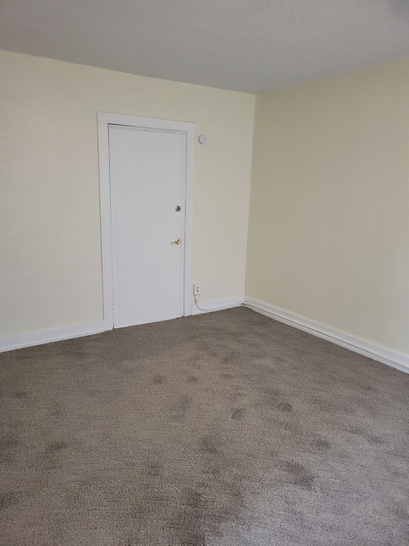 KANSAS CITY Apartment: 1122 ASKEW AVE