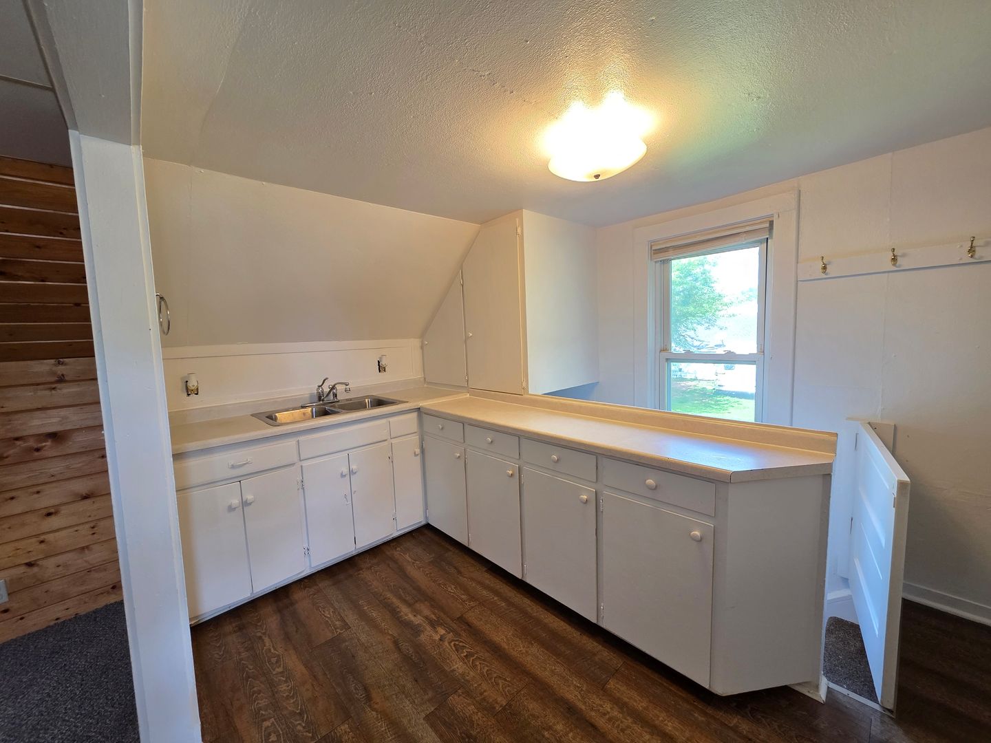 Wisconsin Rapids Apartment: 160 13th Ave S