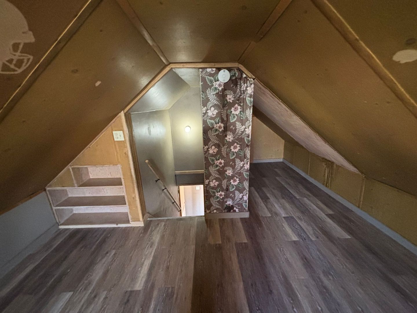 Rhinelander House: 942 N Stevens St