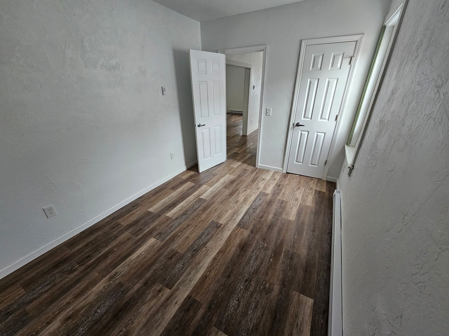 Gillett Apartment: 100 N Lake Ave