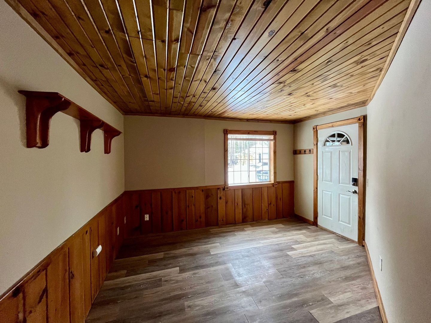 Rhinelander Apartment: 117 Spruce Street